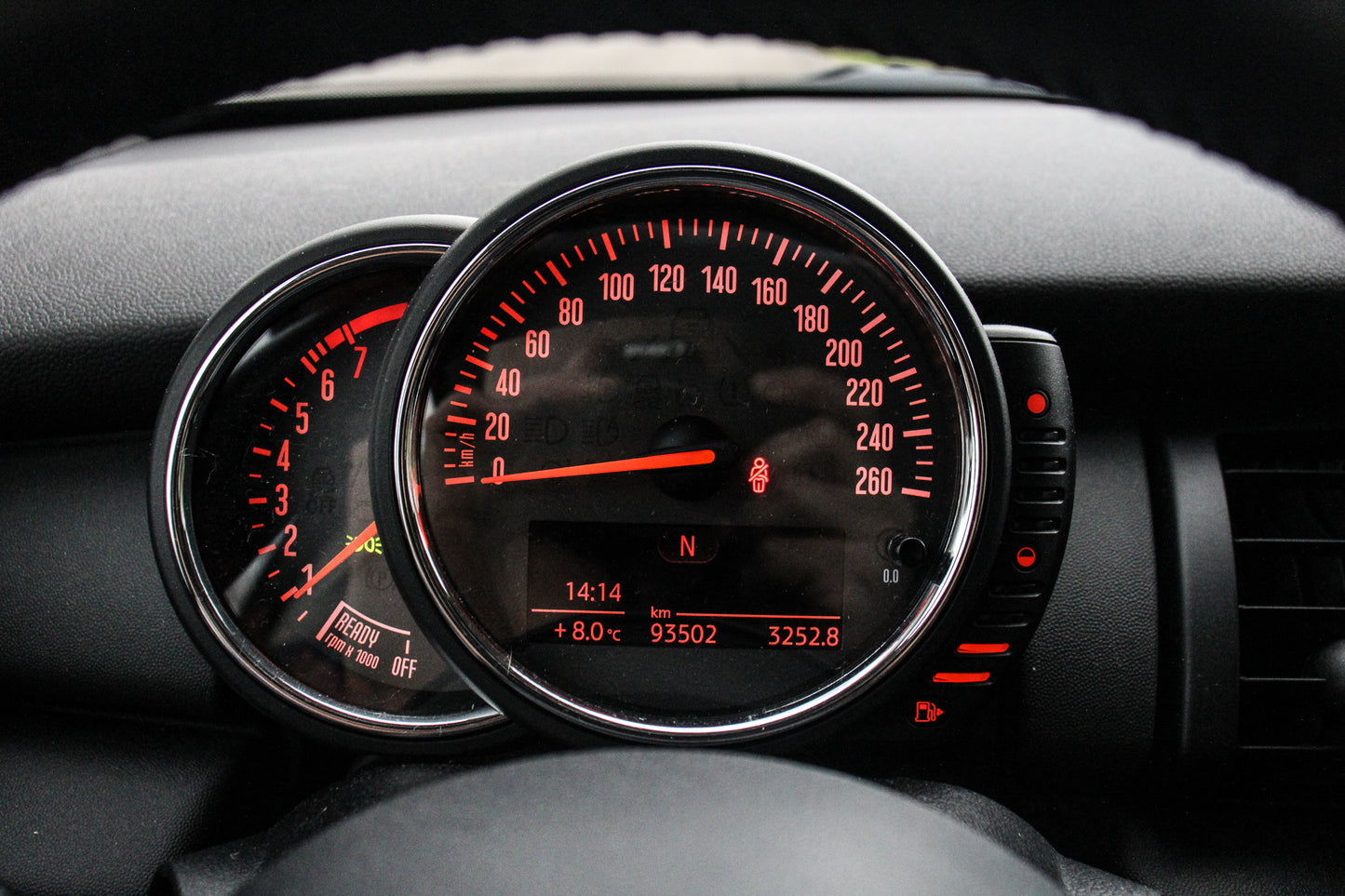 Mini Cooper // 93.502 km - Benzine - 2017
