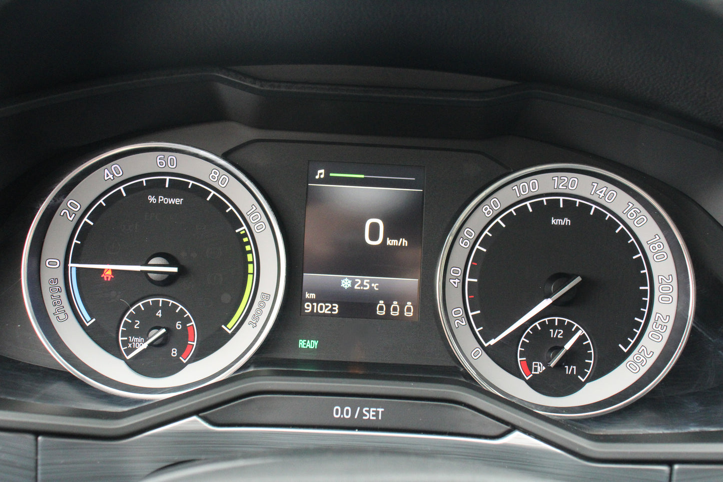 Skoda SuperB // 91.023 km - Benzine/hybride - 2020