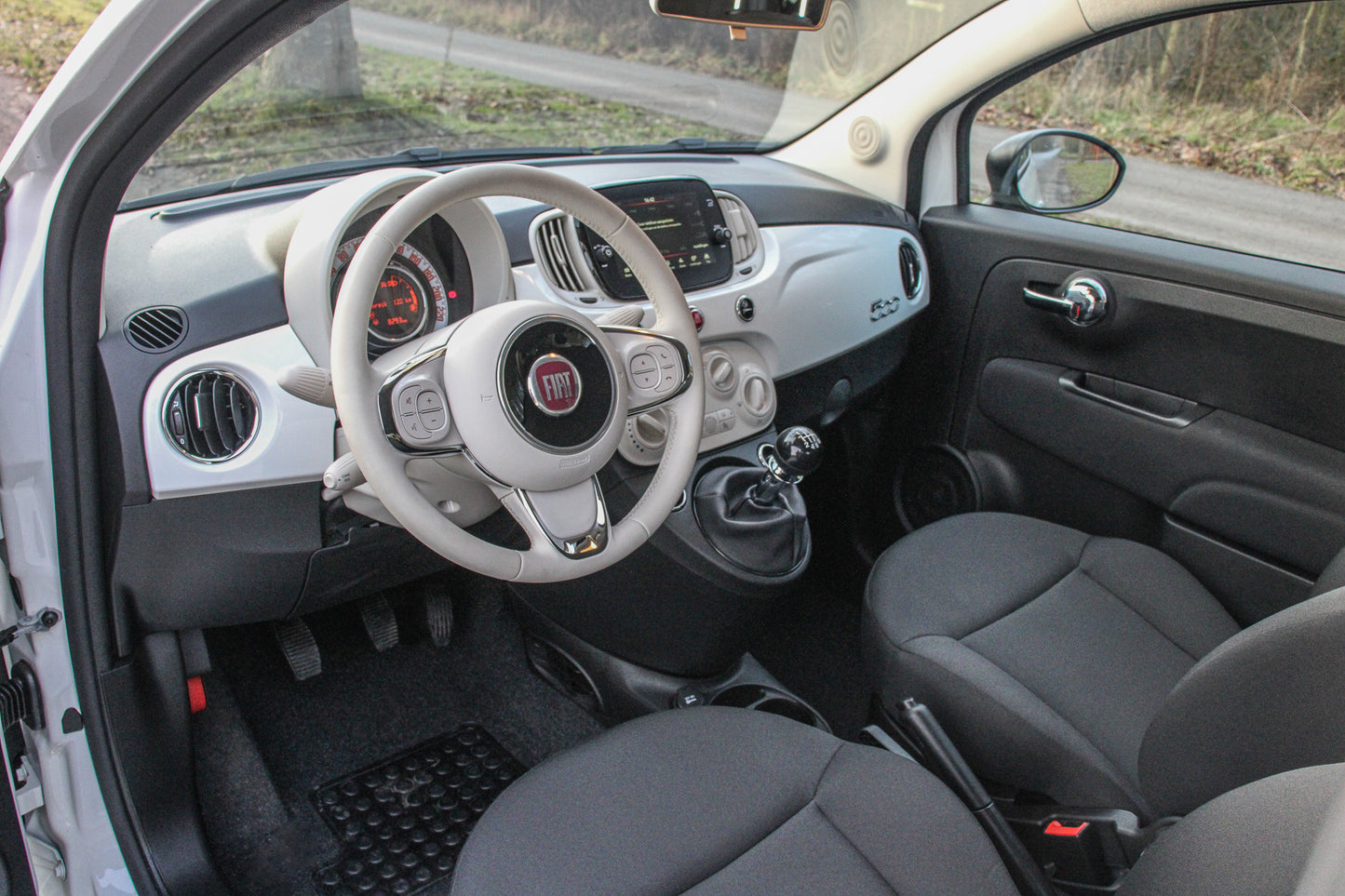 Fiat 500 // 8.293 km - Benzine/hybride - 2024