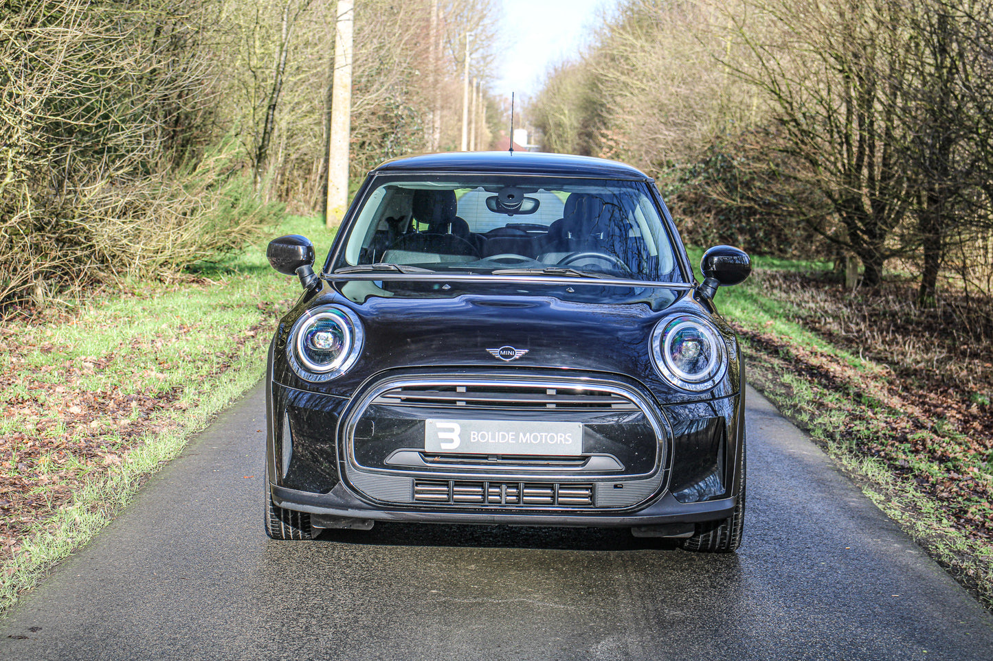 Mini One // 83.351 km - Benzine - 2021