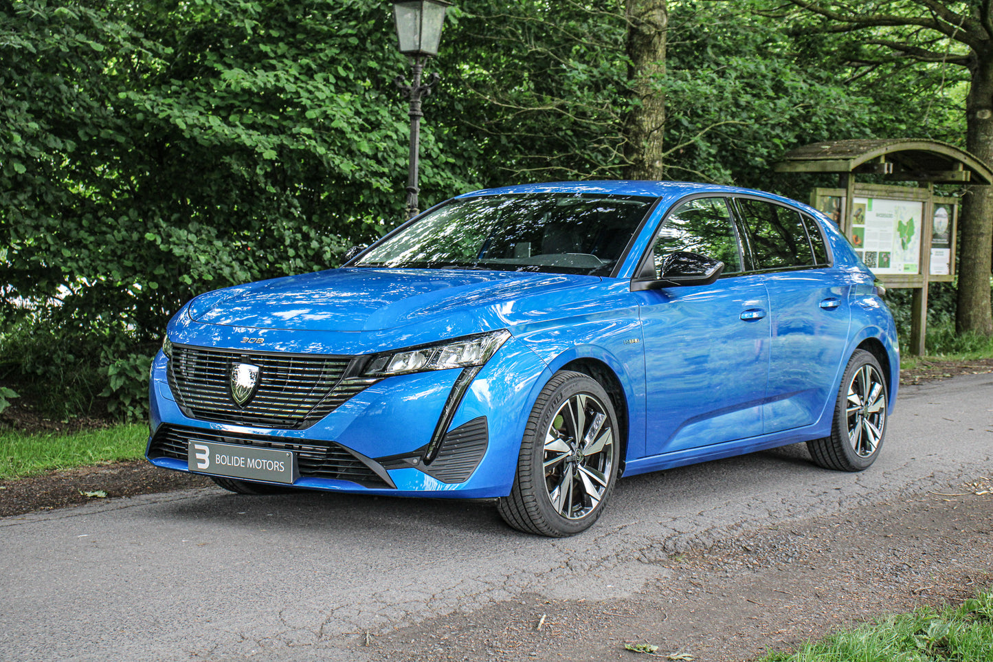 Peugeot 308 // 10.553 km - Benzine/hybride - 2022