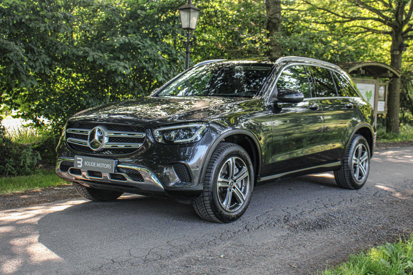Mercedes-Benz GLC // 93.436 km - Benzine/Hybride - 2021