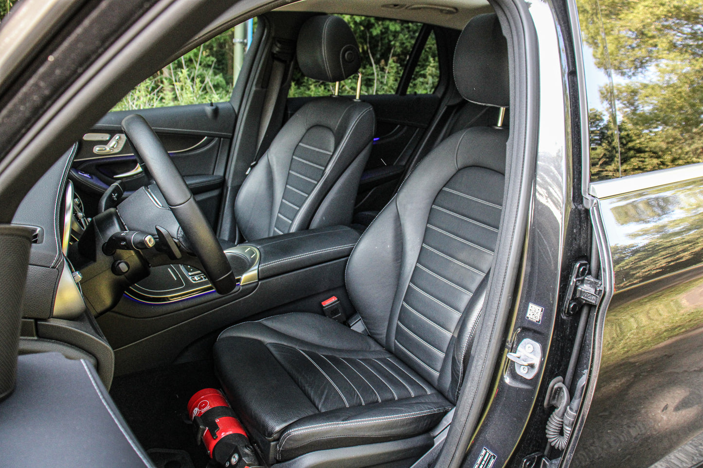Mercedes-Benz GLC // 93.436 km - Benzine/Hybride - 2021
