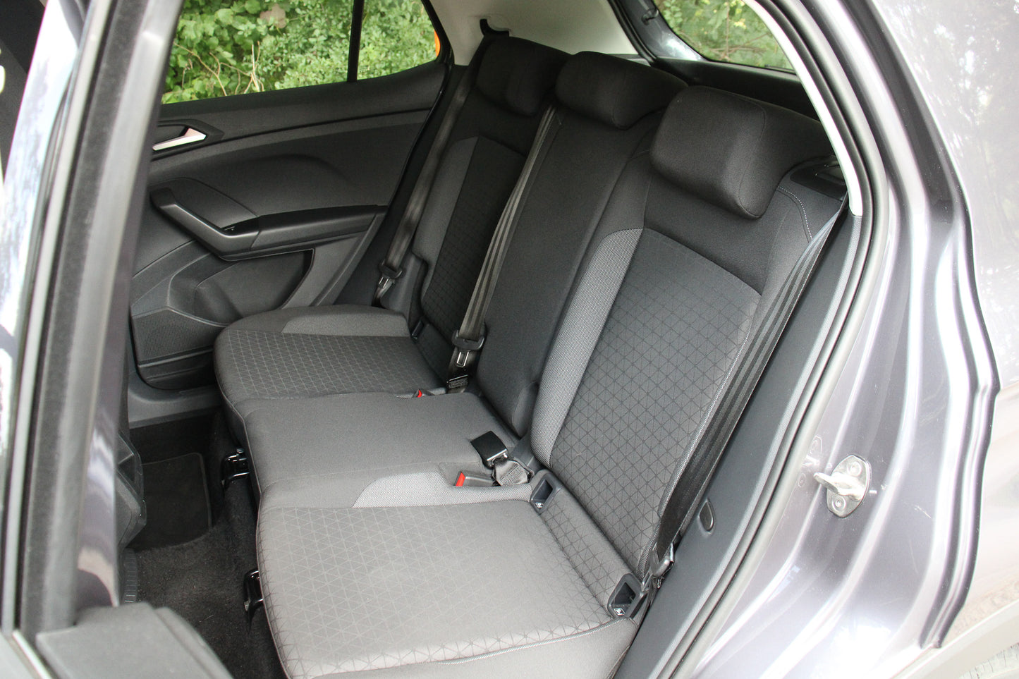 Volkswagen T-Cross // 27.811 km - Benzine - 2023