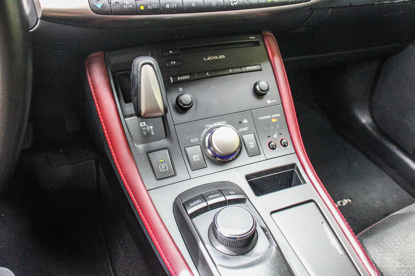 Lexus CT 200h // 78.655 km - Benzine/hybride - 2020