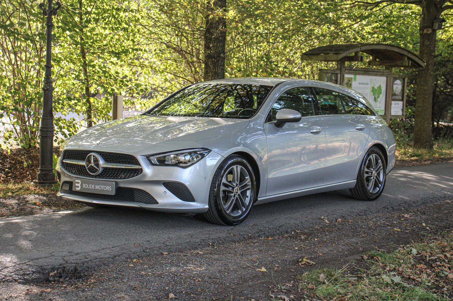 Mercedes-Benz CLA 180 Shooting Break // 98.777 km - Benzine - 2020