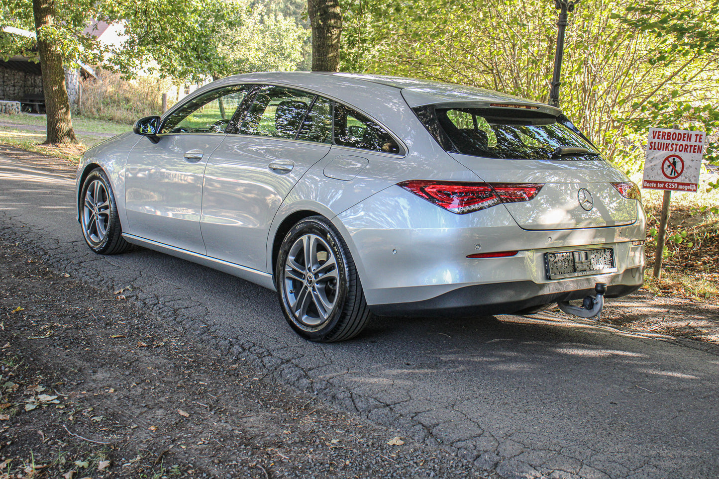 Mercedes-Benz CLA 180 Shooting Break // 98.777 km - Benzine - 2020