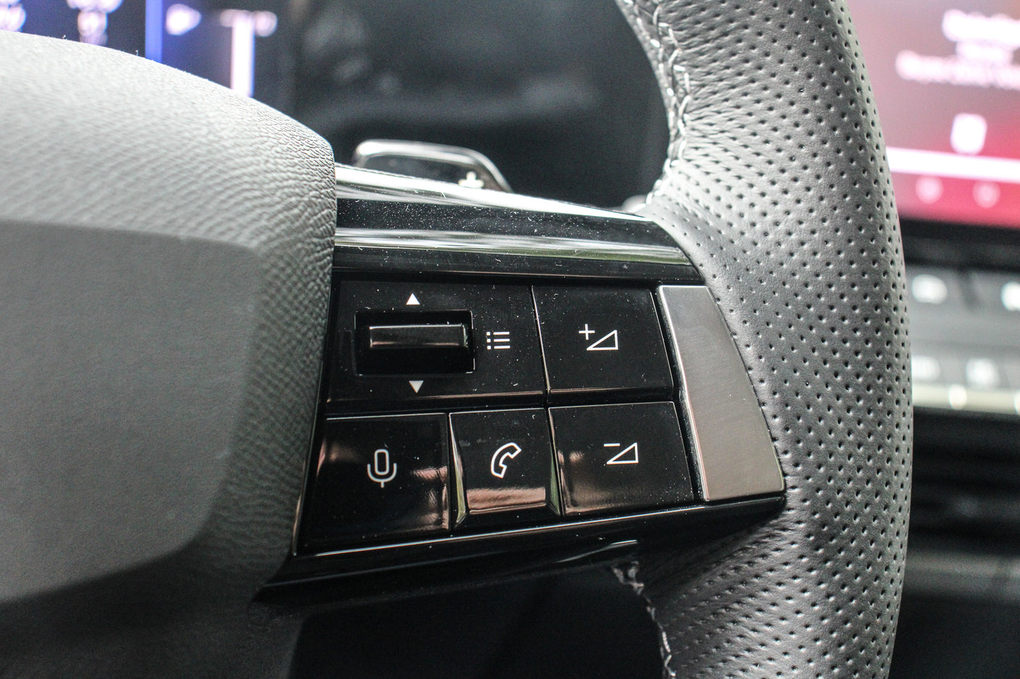 Opel Astra // 53 km - Benzine/hybride - 2023