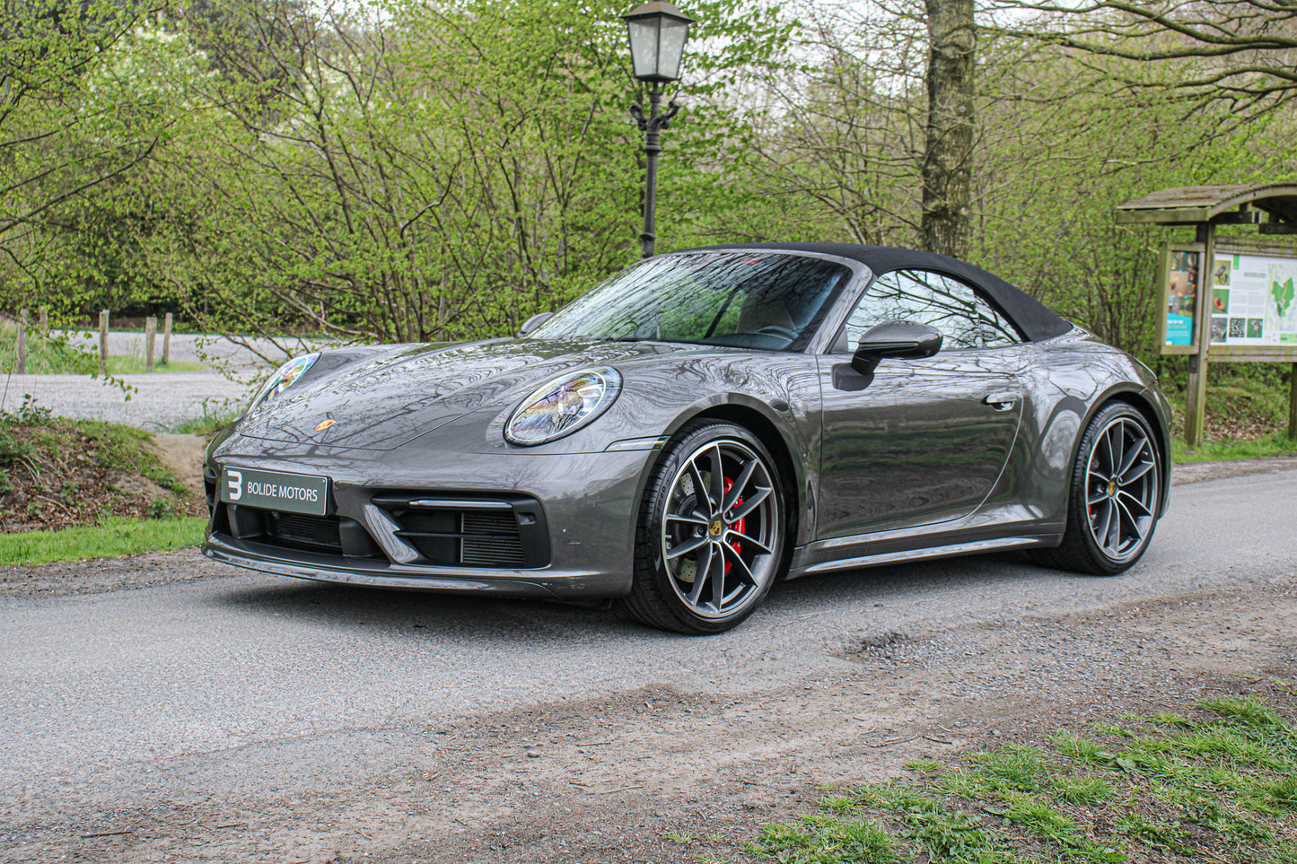 Porsche 911 Cabriolet // 18.757 km - Benzine - 2021