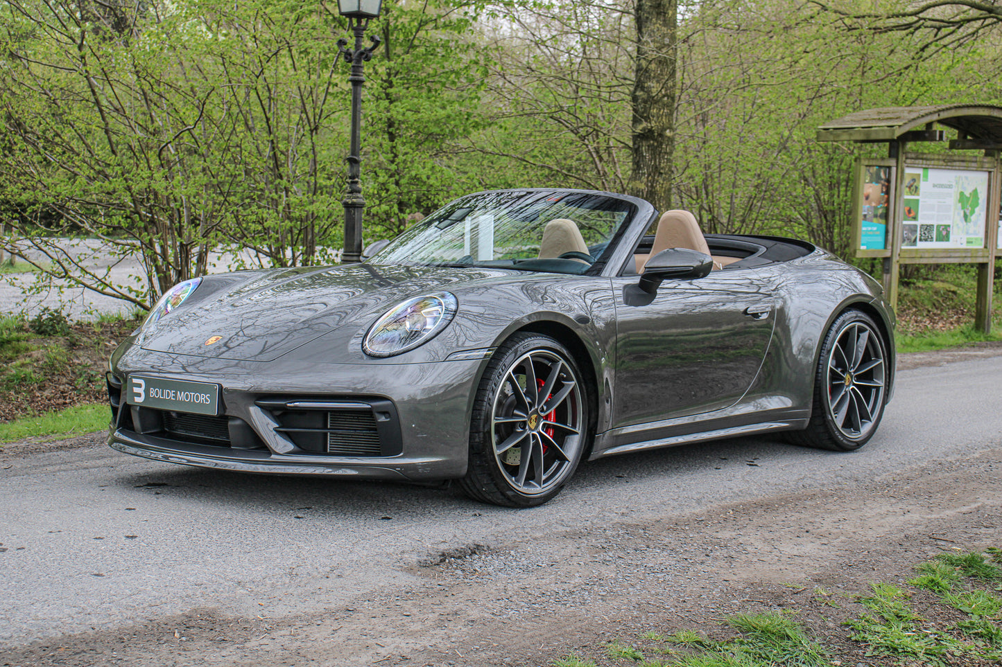 Porsche 911 Cabriolet // 18.757 km - Benzine - 2021