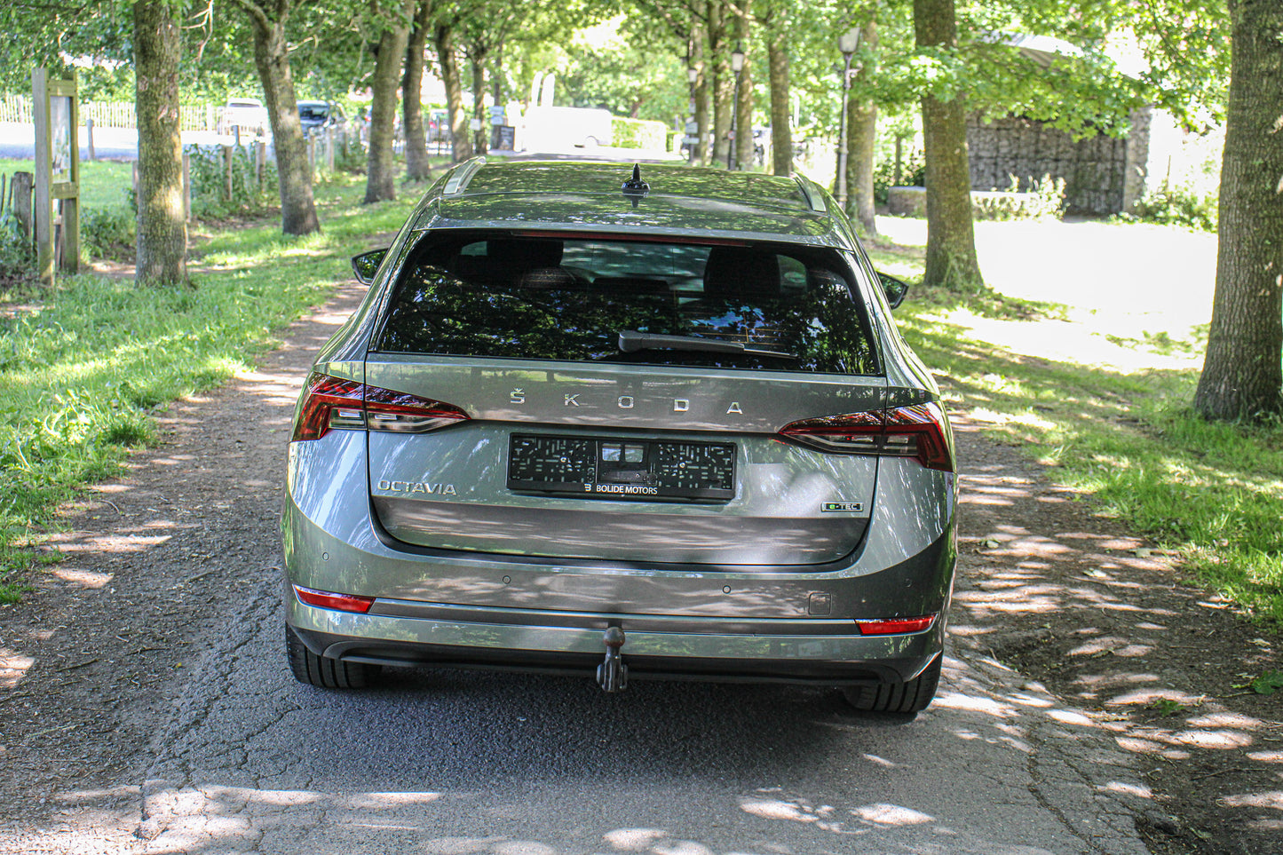 Skoda Octavia // 97.932 km - Benzine - 2023