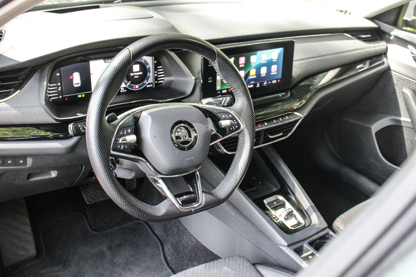 Skoda Octavia // 97.932 km - Benzine - 2023