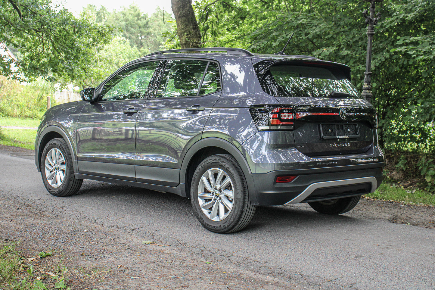 Volkswagen T-Cross // 27.811 km - Benzine - 2023