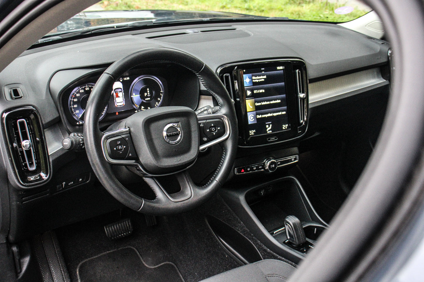 Volvo XC40 // 85.983 km - Benzine/hybride - 2021