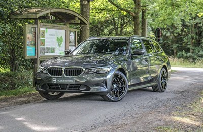 BMW 320